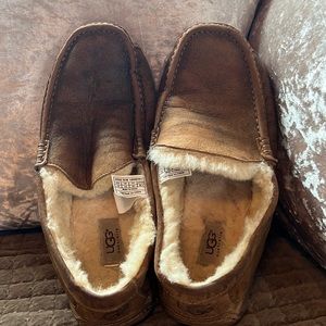 UGG Men’s slippers
